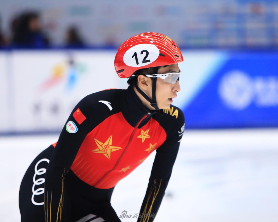 爱游戏大厅-短道速滑男子米武大靖夺得铜牌，为国争光