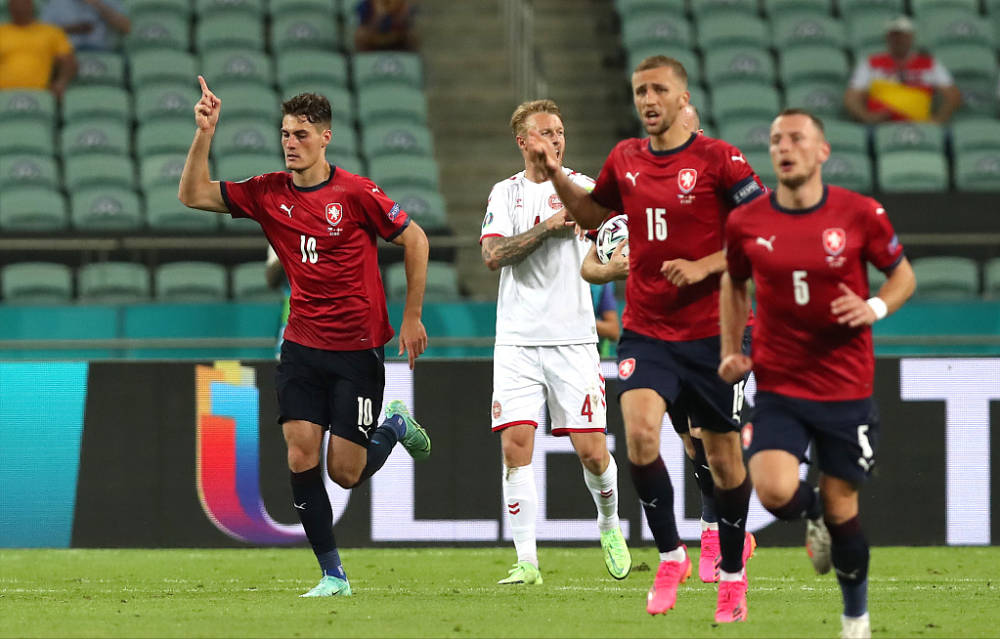 AYX体育赛事-瑞士力克丹麦，成功进入欧锦赛四强