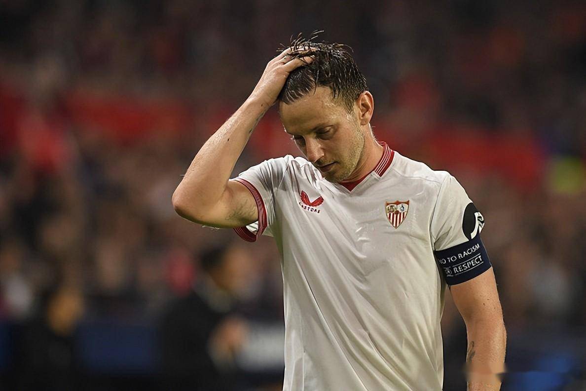 爱游戏-塞维利亚反败为胜，逆转胜利迎来复仇的简单介绍