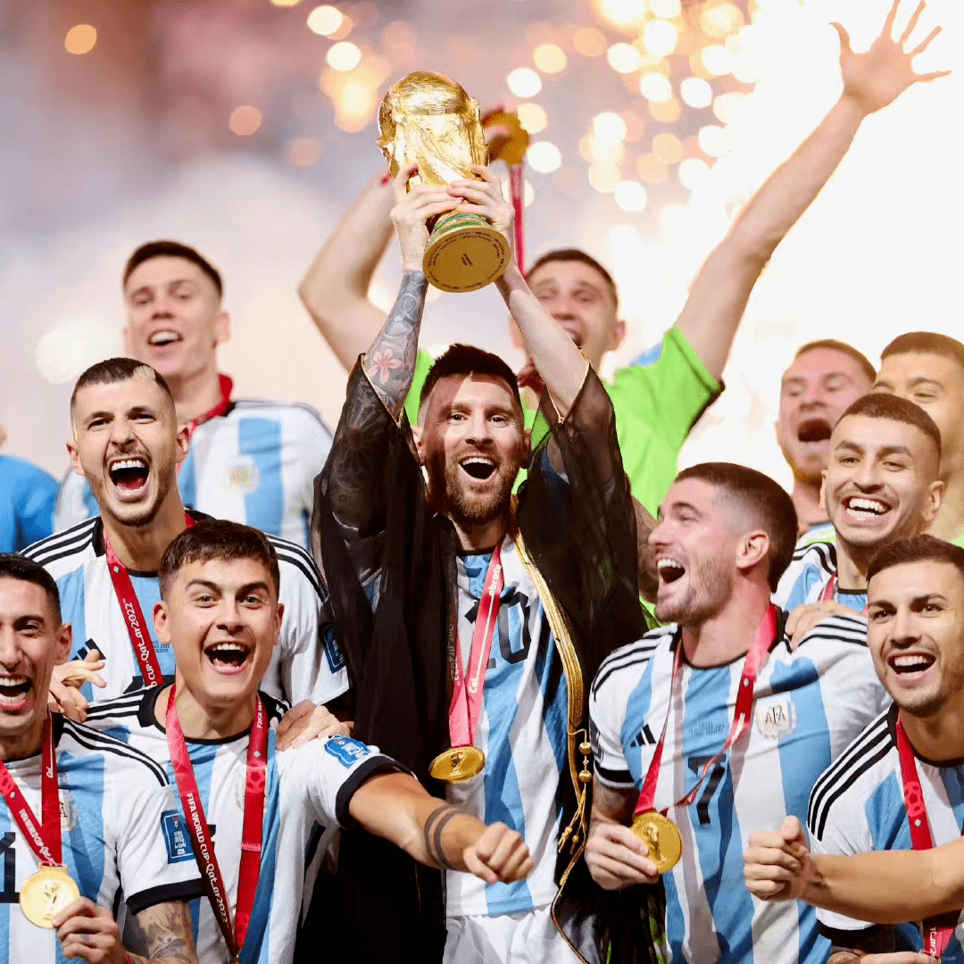 爱游戏在线-包含阿根廷队长领军带领球队冲往胜利的词条