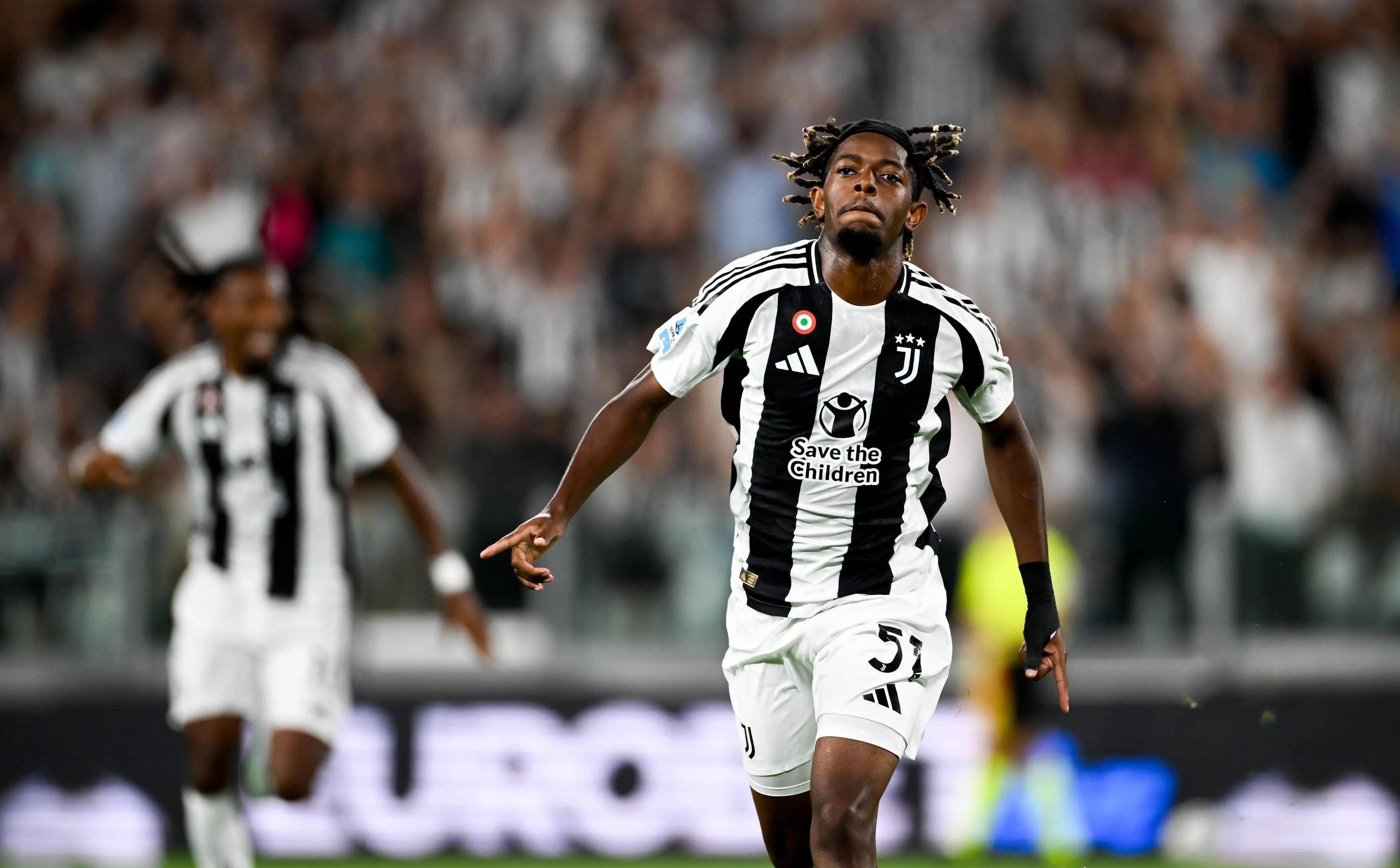 尤文图斯客场逼平,稳居积分榜首的简单介绍 尤文图斯客场逼平,稳居积分榜首的简单介绍