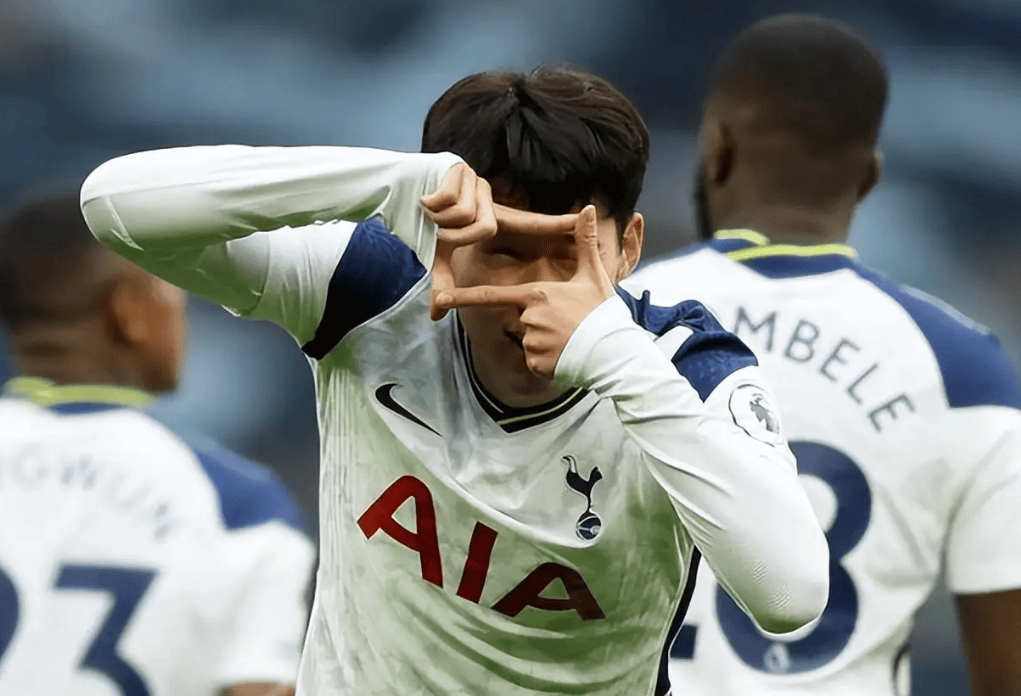 托特纳姆热刺卫军防守有力，取得胜利