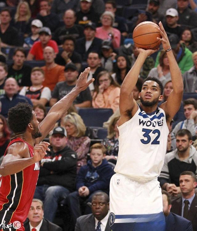 黑龙江男篮客场挑战成功，逆袭夺得胜利