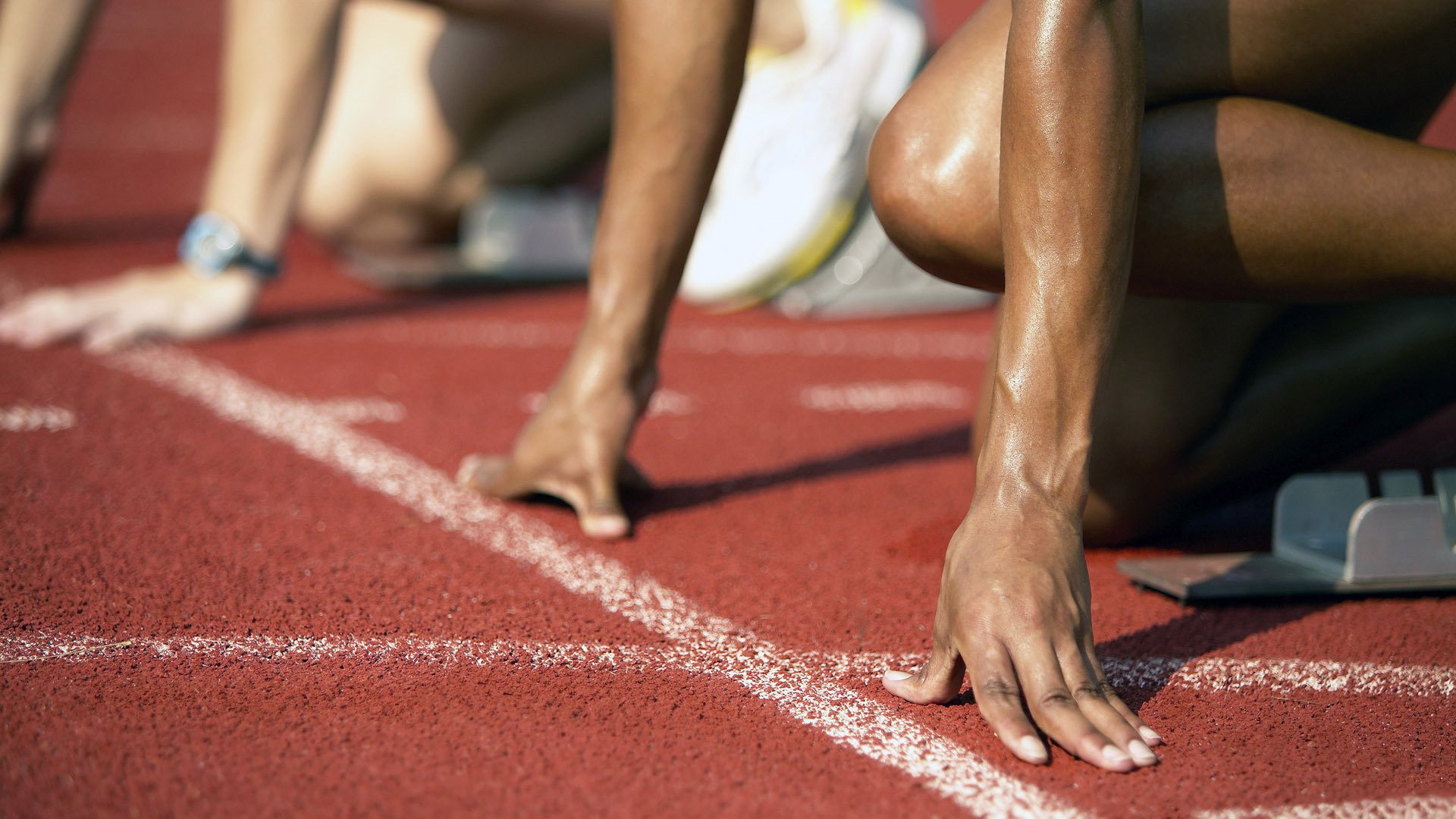 赛道与球场的双重奏，F1街道赛焦点战，上海队速胜北京队