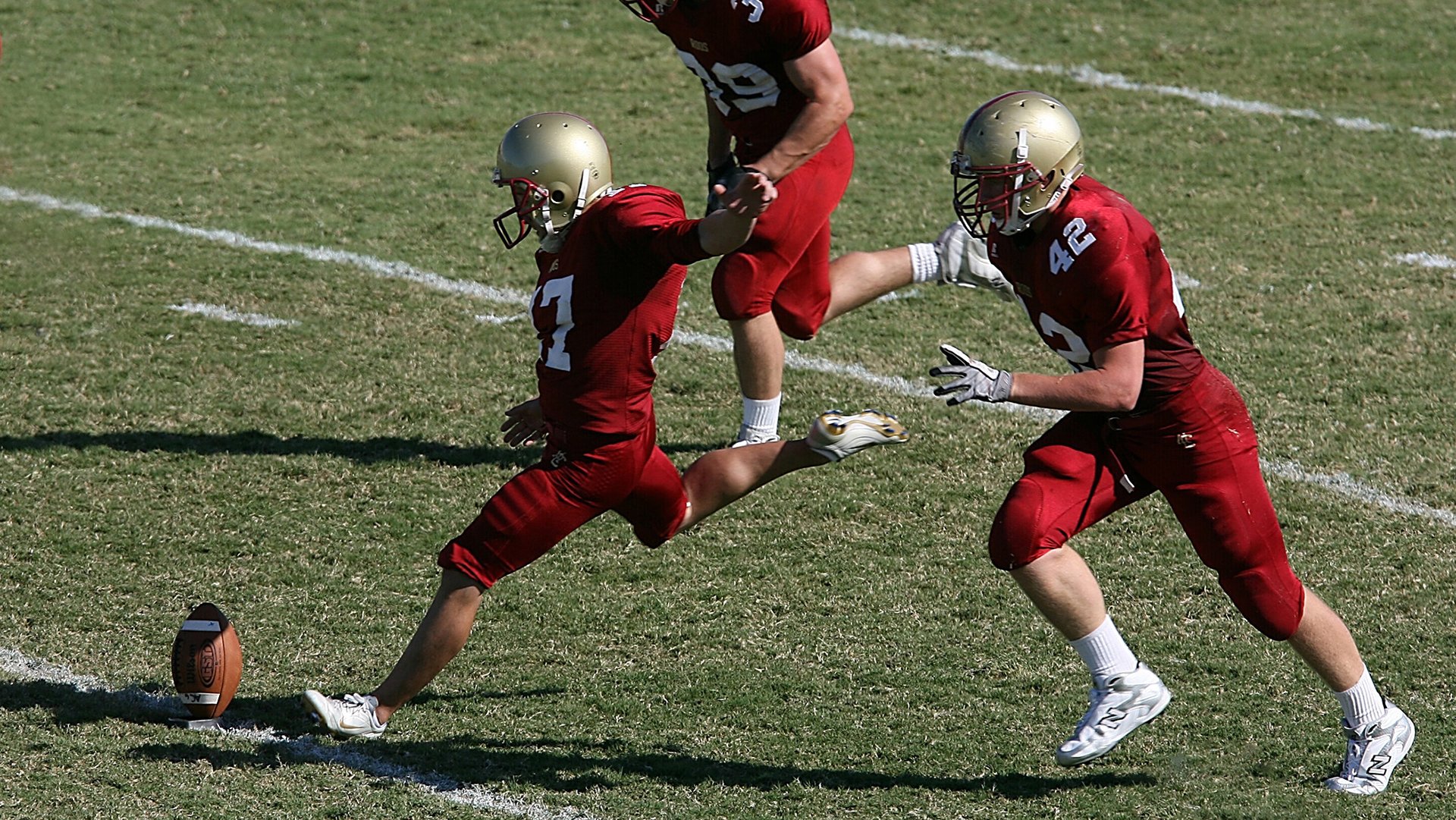 爱游戏入口-世界杯焦点战背后的城市节奏，北京队如何以掌控击败上海队