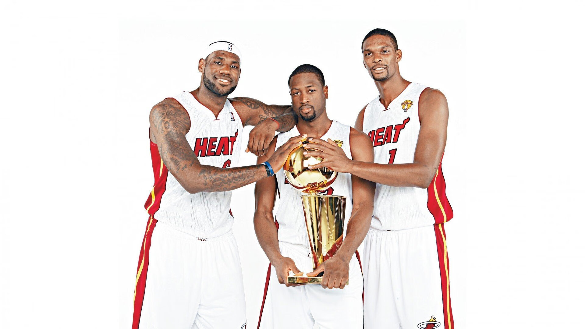 爱游戏官方-波尔状态火热引领法国队横扫日本队，团队篮球与个人英雄主义的完美融合